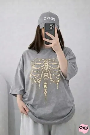 Oversized Drop Shoulder Graphic T-Shirt – Grey Skeleton Print