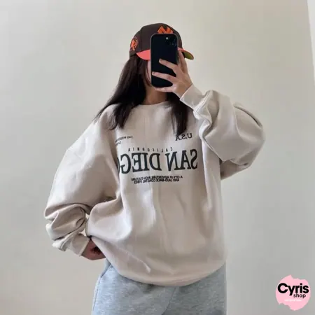 Cream “San Diego” Oversized Sweatshirt – Casual Aesthetic Winter Wear