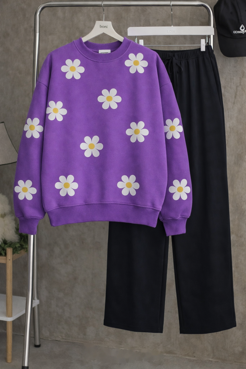 Deep Purple Daisy Sweatshirt & Trouser Combo