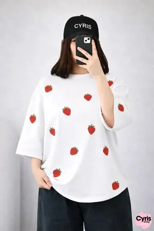 White Strawberry Print Drop Shoulder T-Shirt – Soft Girl Oversized Tee