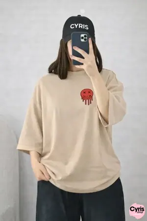Oversized Drop Shoulder Graphic T-Shirt – Beige Smiley Drip Print