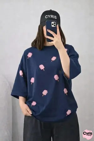 Oversized Drop Shoulder Graphic T-Shirt – Navy Blue Ice cream Print