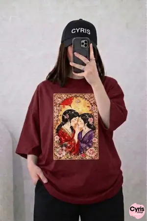 Oversized Drop Shoulder Graphic T-Shirt – Maroon Japanese Couple Art