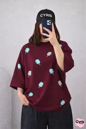 Oversized Drop Shoulder Graphic T-Shirt – Burgundy Ice cream Print